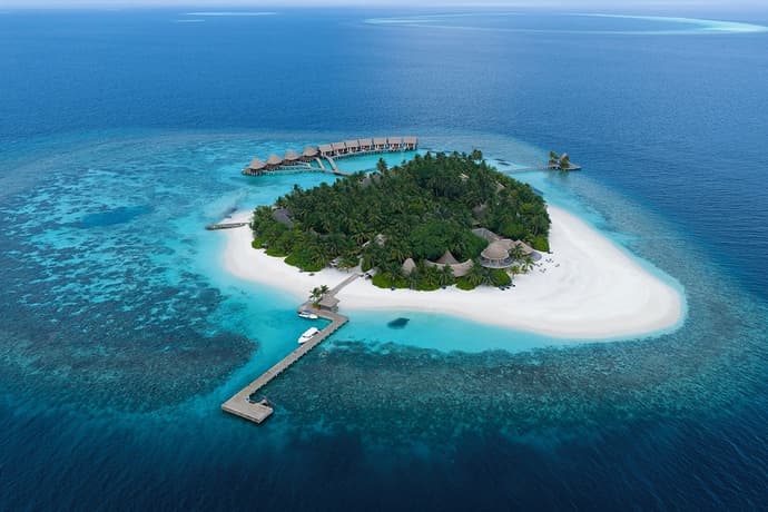 Kandolhu Maldives, Primary image