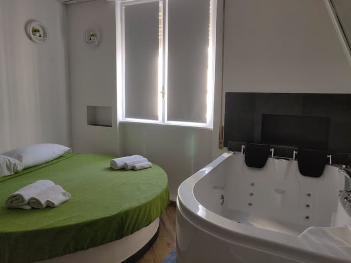 Antadia B&B, Primary image