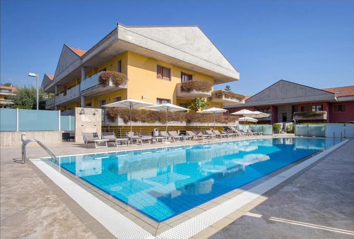 Catania Hills Residence, Primary image