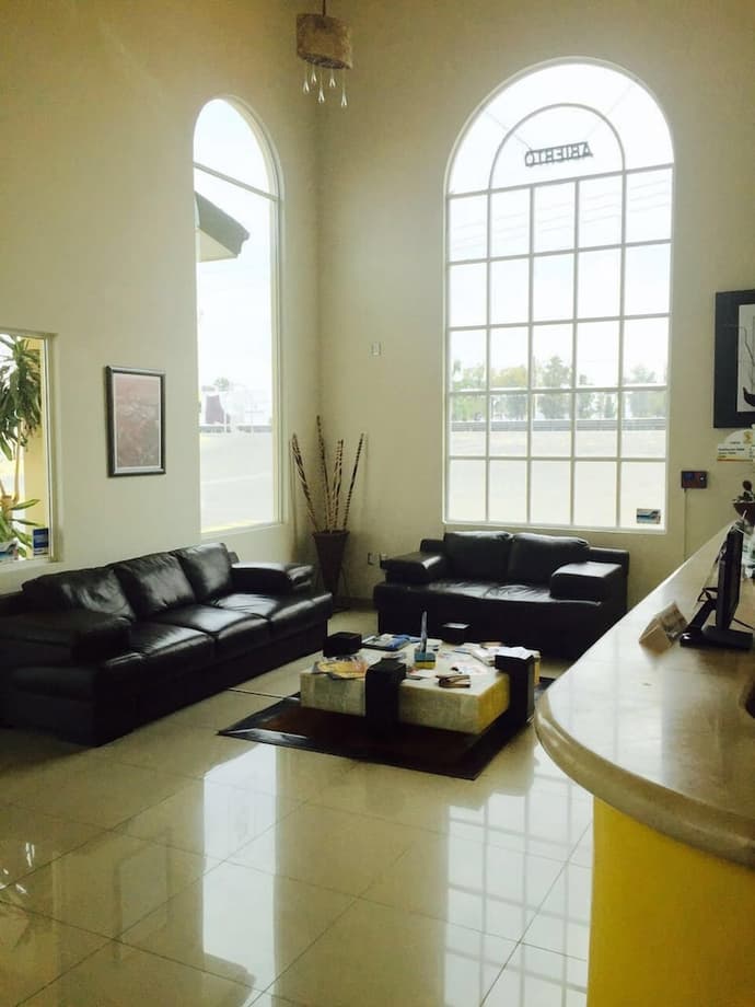 Hotel 5inn, Interior entrance