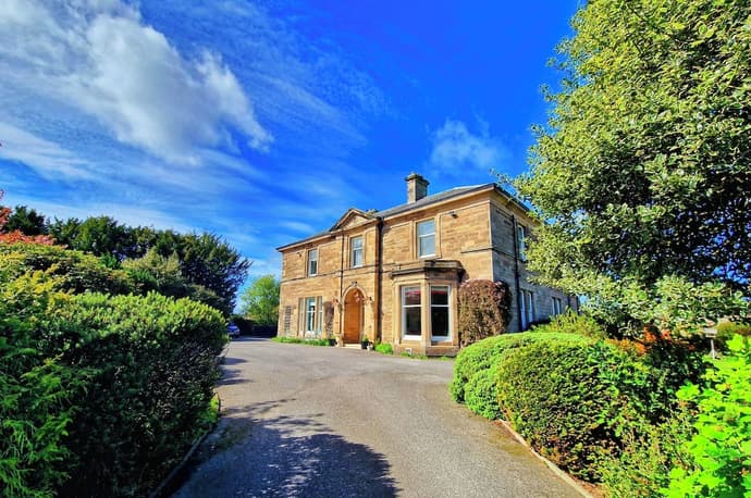 The Pines Guesthouse, Primary image