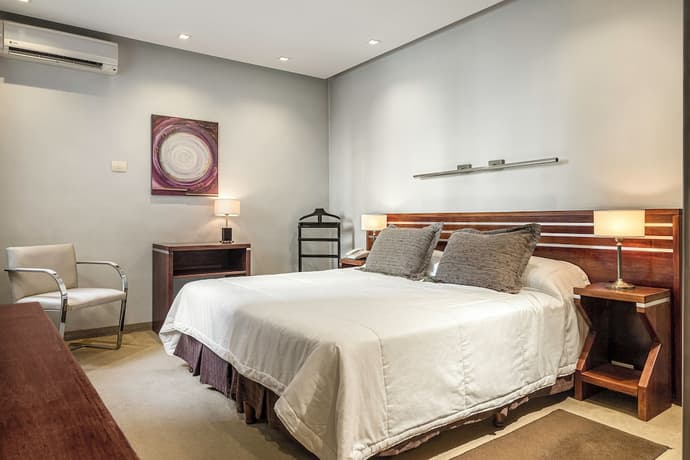 Up Retiro, Primary image