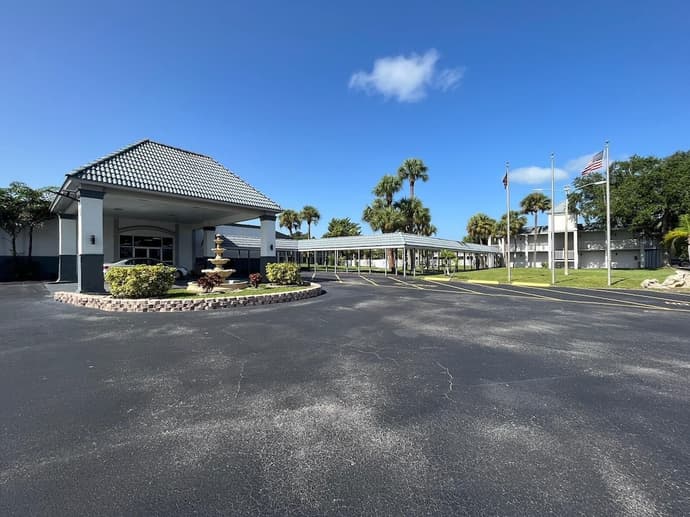 Heritage Park Inn, Primary image