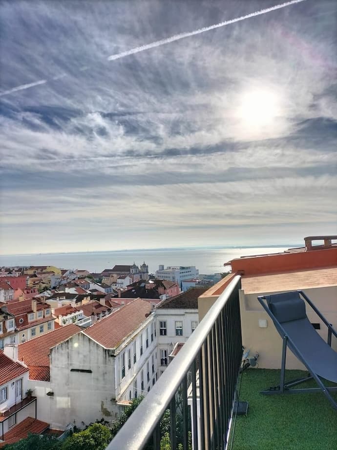 The Felix 10, Primary image