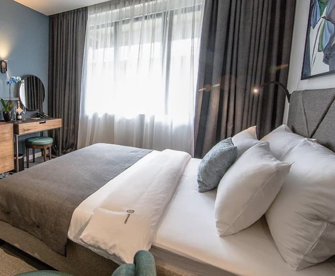 Botanica Art, Primary image