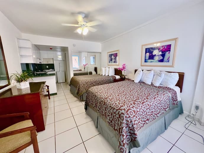 Sahara Beach Club, Room