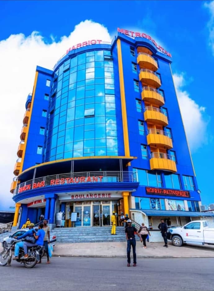 Marriot Metropolitan Hotel, Primary image