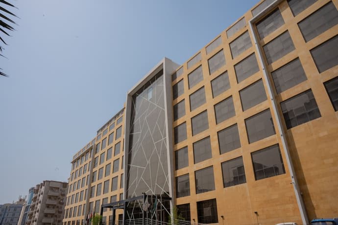 Rosemond Al Hamra, Primary image