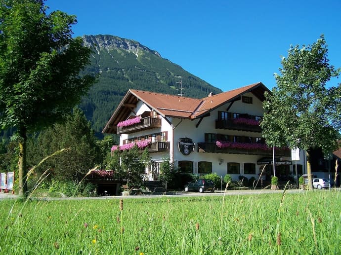 Pfrontener Hof, Primary image