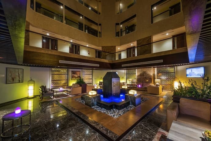 Boudl AL Tahlia, Primary image