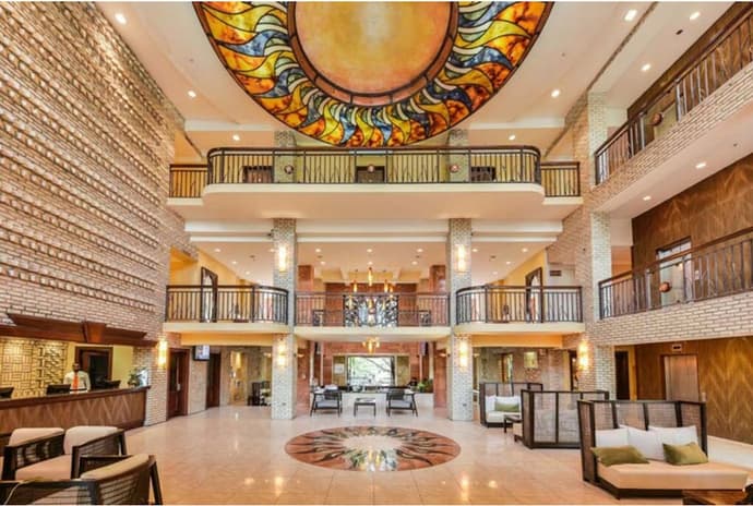 Karibe Hotel, Primary image