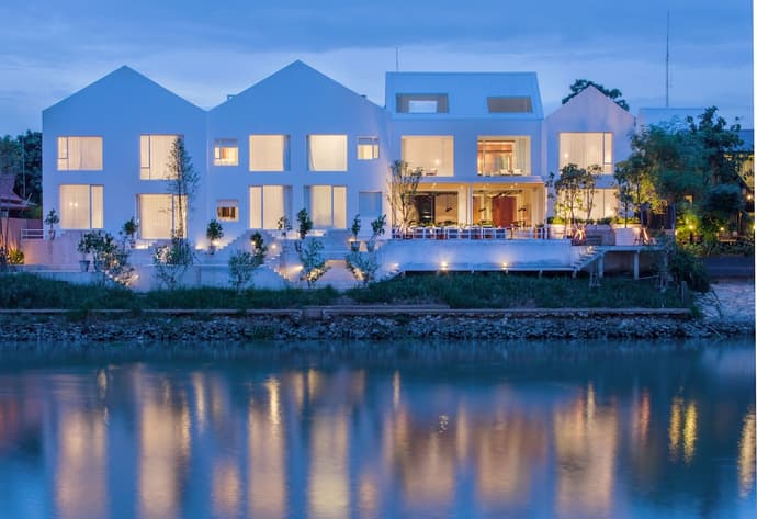 Sala Ayutthaya, Primary image