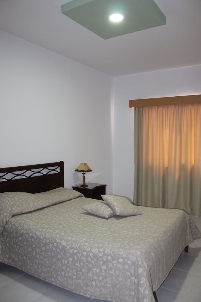 Petsas Apartments & Tavern, Primary image