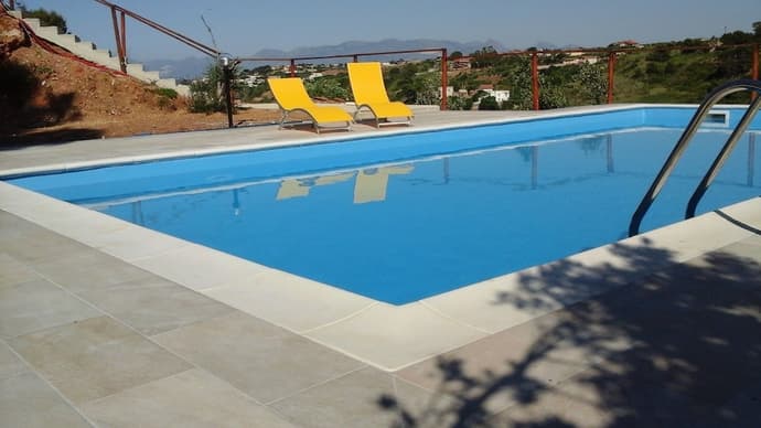 B&B Pelagos, Primary image