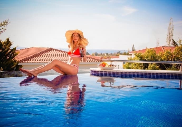 Julipapas Gardens, Primary image