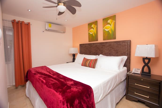 Diamond Gem Residence, Room