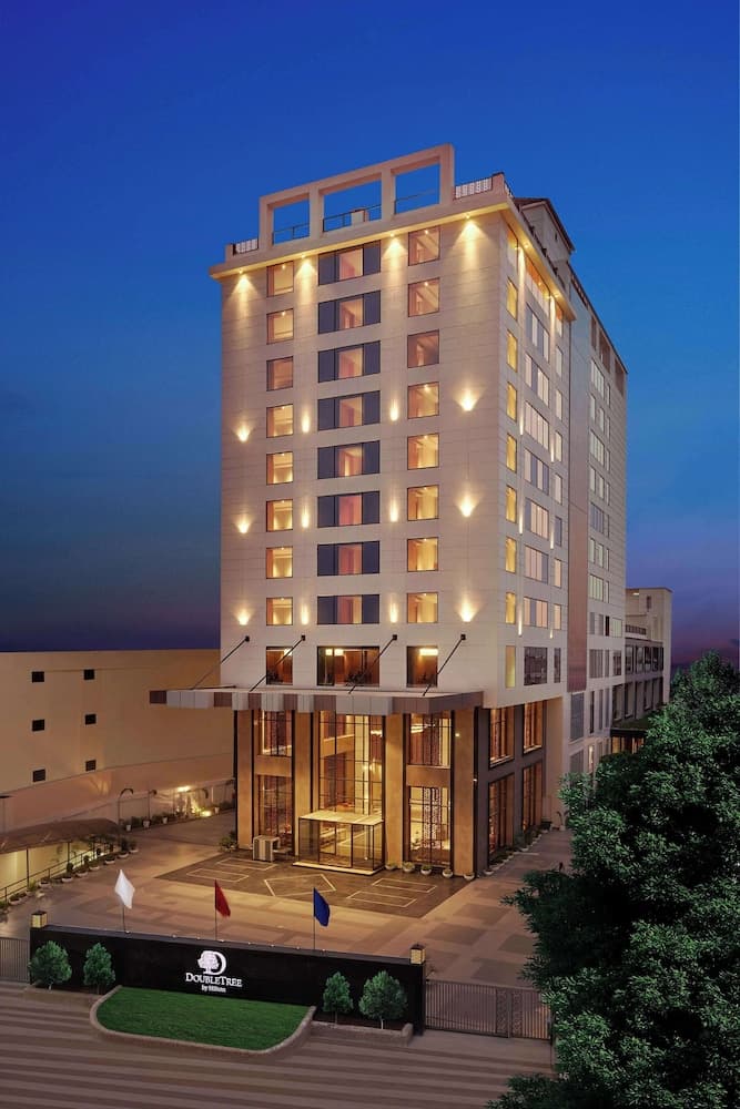 DoubleTree by Hilton Varanasi, Primary image