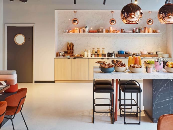 Tribe Paris Saint Ouen, Primary image