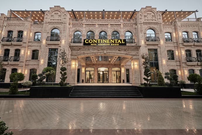 Continental Hotel, Primary image