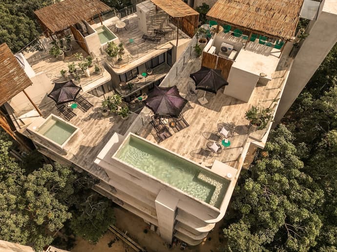 NAJ TULUM, Primary image