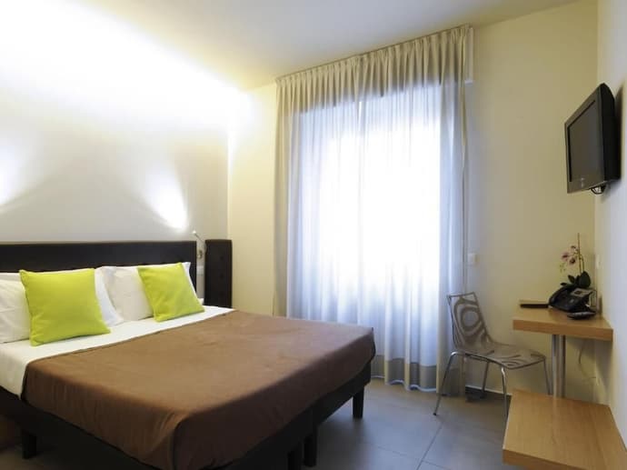 Hotel Concordia, Primary image