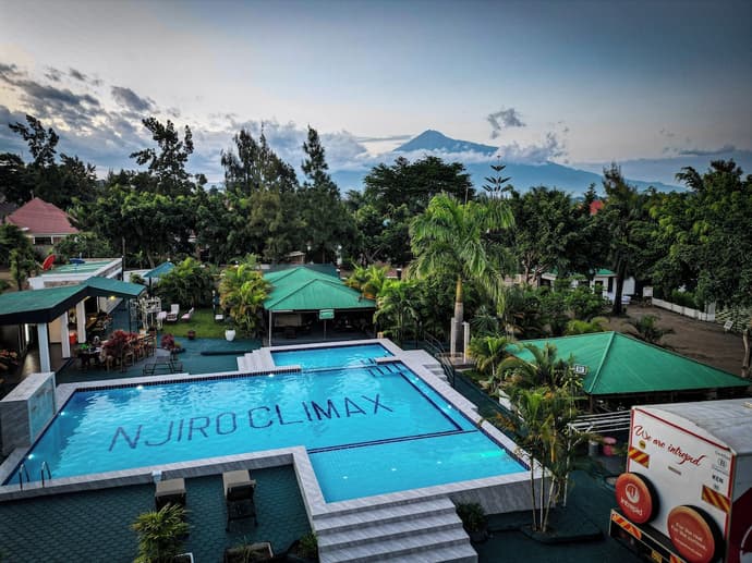 Njiro Climax, Primary image