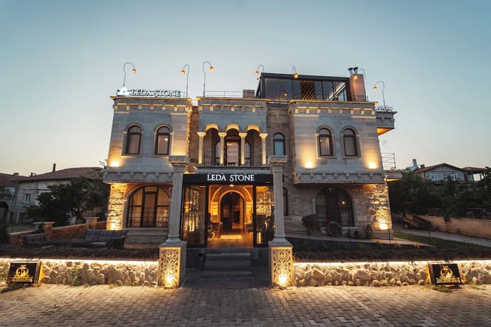 LEDA STONE HOUSE, Primary image