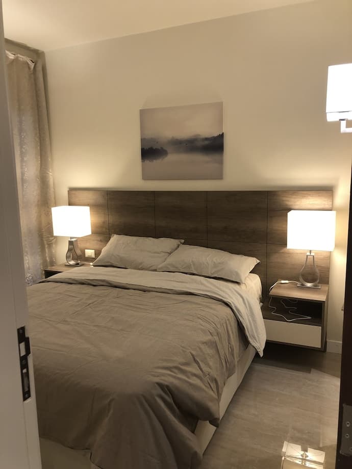 Porto Dead Sea, Primary image