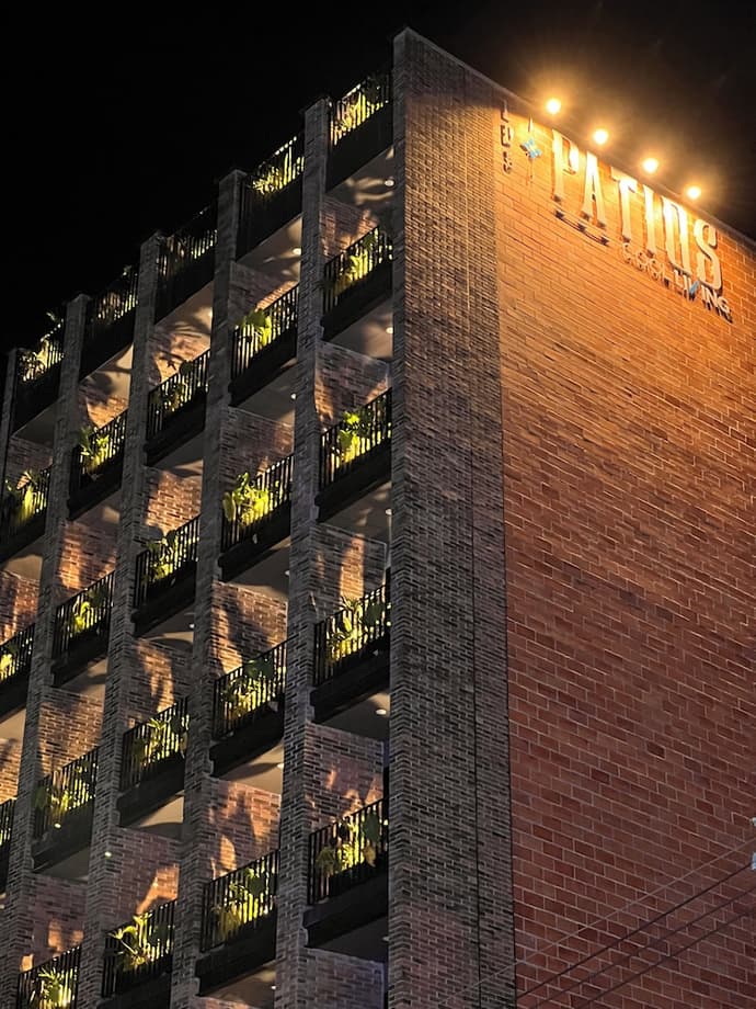 Los Patios Cool Living, Primary image