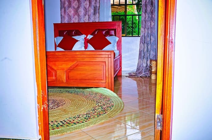 Safari Park House, Primary image