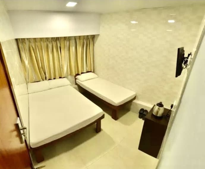 Sunrise Hostel, Primary image