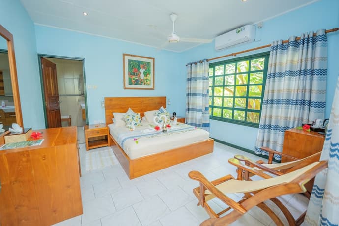 Pension Michel, Primary image