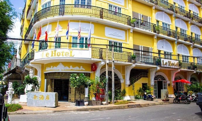 Le Hotel Hotel, Primary image