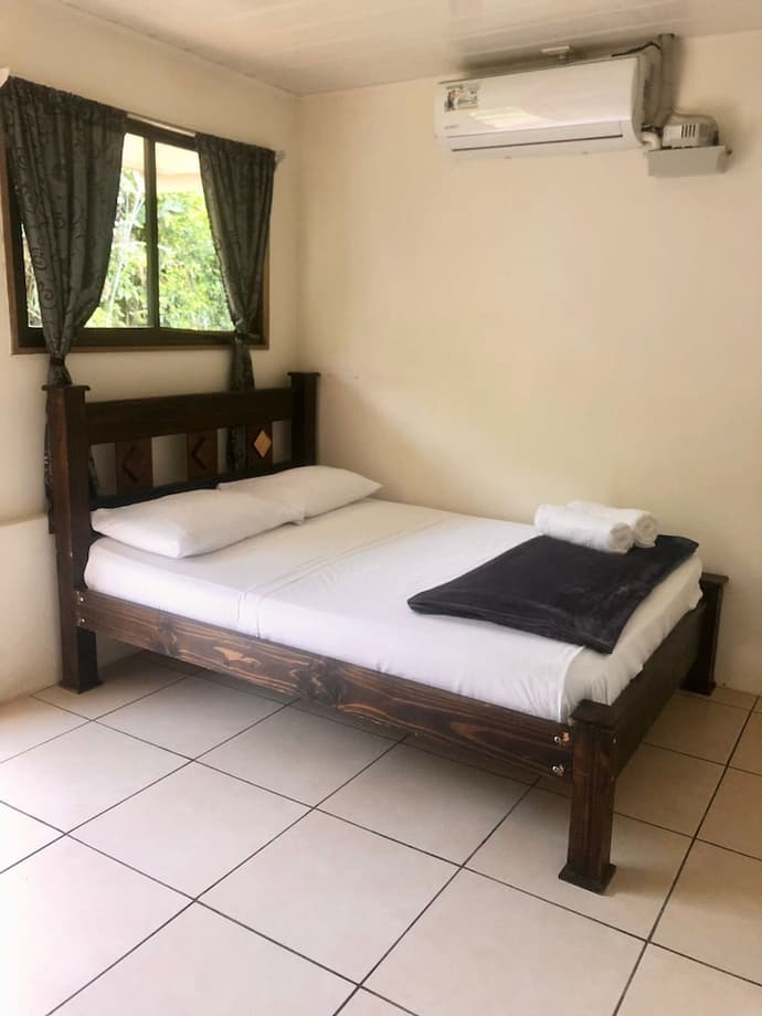 Le Petit Hotel, Room