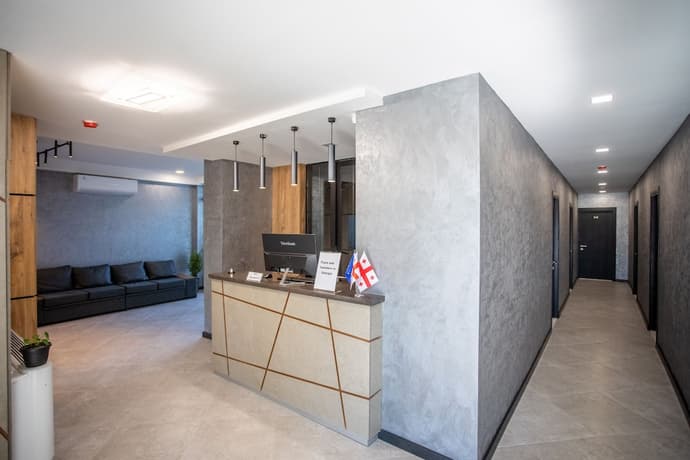 Hotel West Way, Primary image