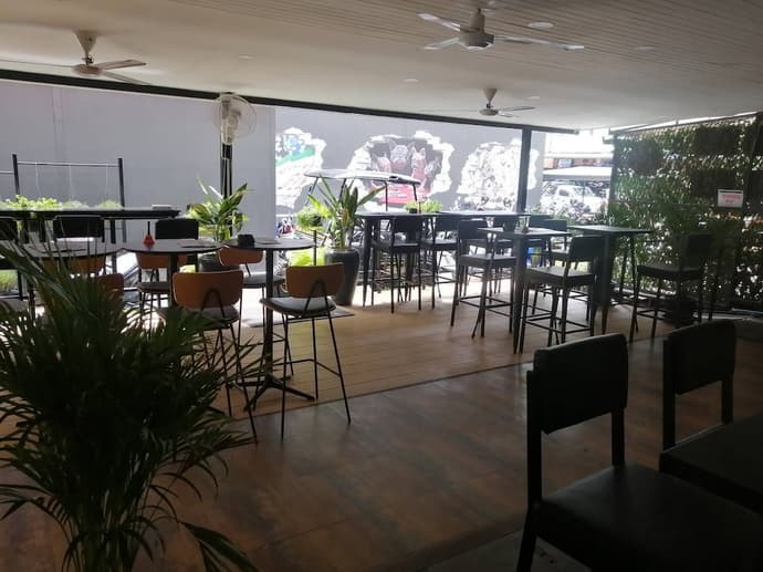 Pasadena Lodge, Reception