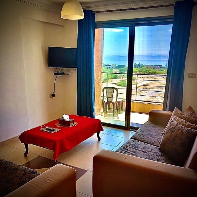 Lafamilia Albadwan, Primary image