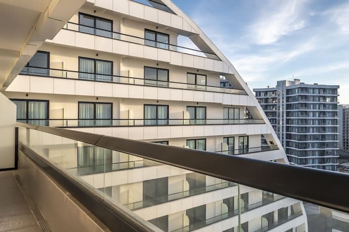 The Grandeur Hotel, Primary image