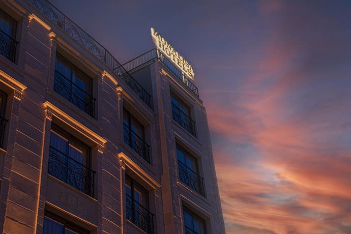 Monalisa, Primary image