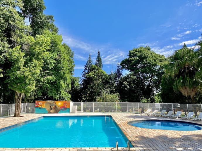 Hotel Monalisa, Primary image