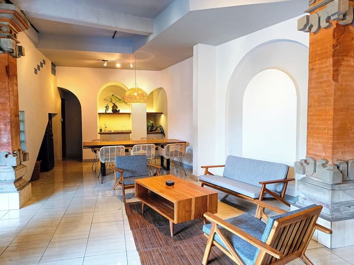 Nobody Inn Bali, Primary image