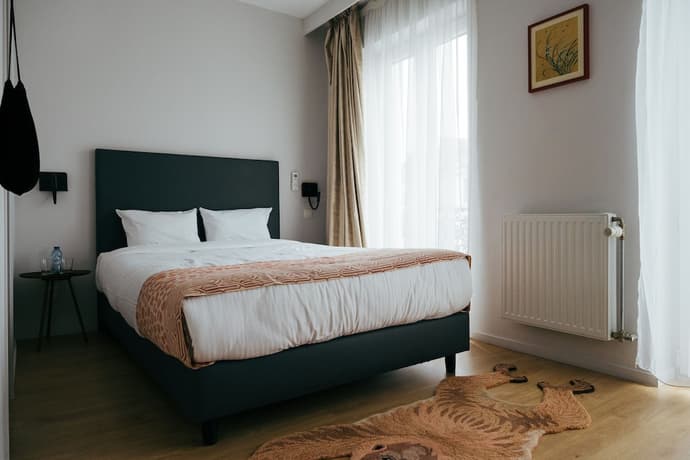 Hôtel La Pièce, Room