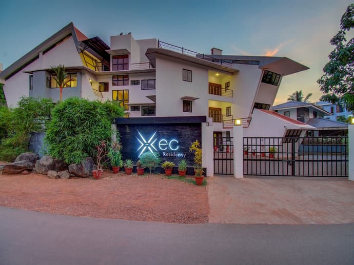 Xec Residency by OYO Rooms, 