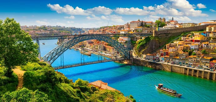 CAM: Estancia en Oporto (2025-26)