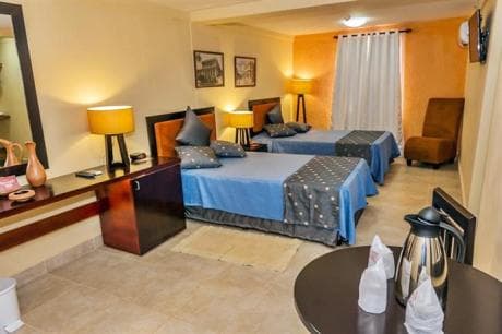 Hotel E Trinidad 500, 