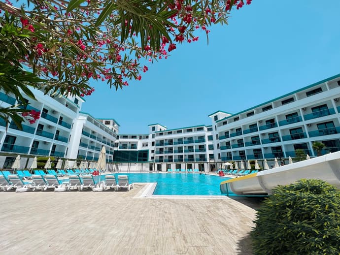 Rizom Beach Hotel, 