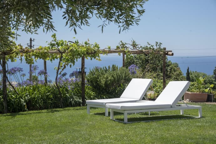 Villa La Pergola Capri, Exterior View