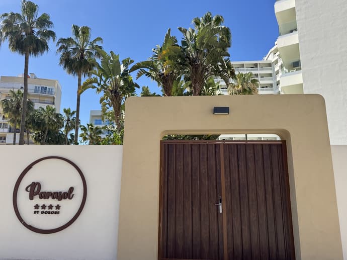 Hotel Parasol by Dorobe, General view