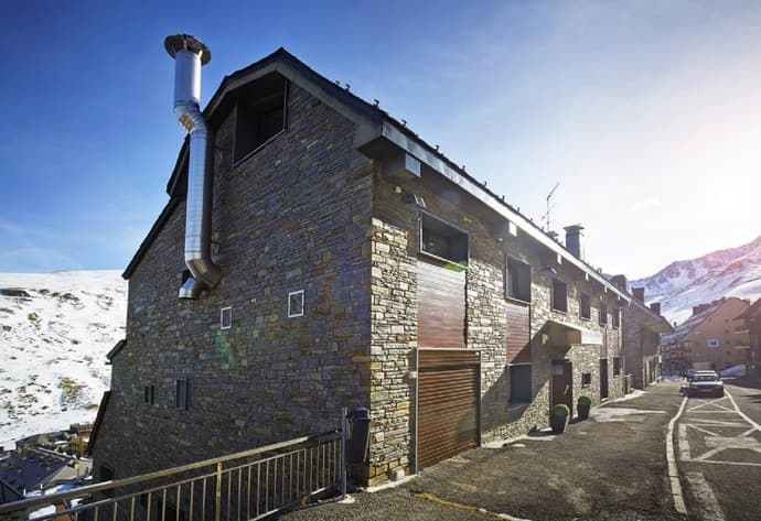 Hotel Caribou, General view