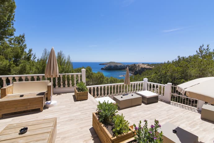 FERGUS Style Punta Arabi, General view